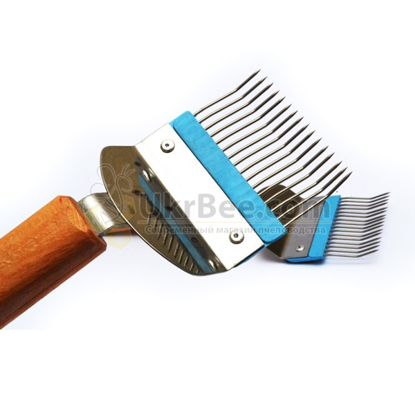 Stainless steel uncapping fork (wooden handle)