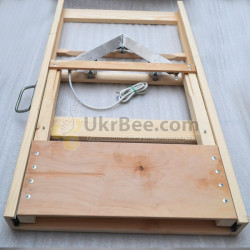“Klin” Honeycomb Uncapping Tool