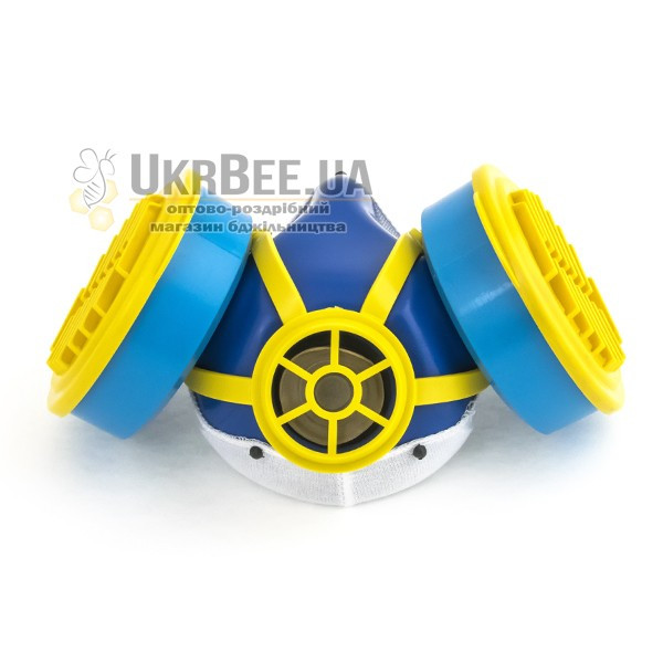 Respirator with replaceable filters