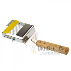 “Plus” Uncapping Fork-Cultivator for Honeycombs