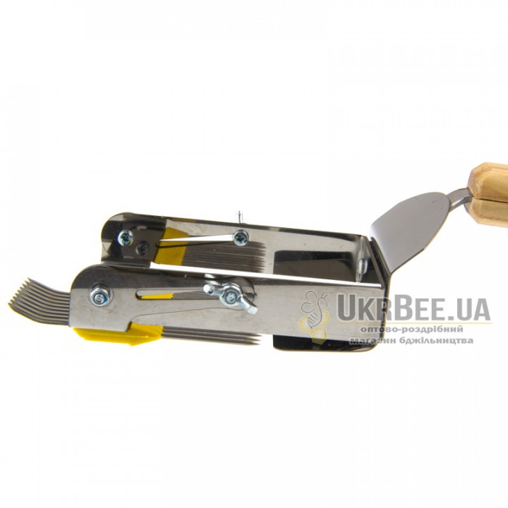 “Plus” Uncapping Fork-Cultivator for Honeycombs