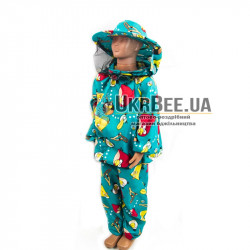 Children’s beekeeping suit with round hat.
