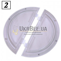 Plastic honey extractor lid with magnets