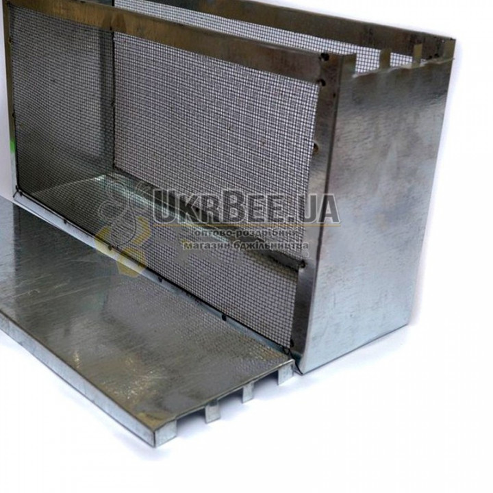 Ruta Isolator (3-frame)
