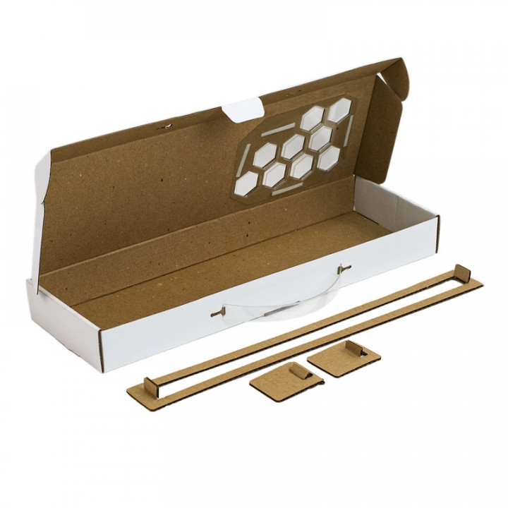 Cardboard packaging for a super frame of comb honey with handle
