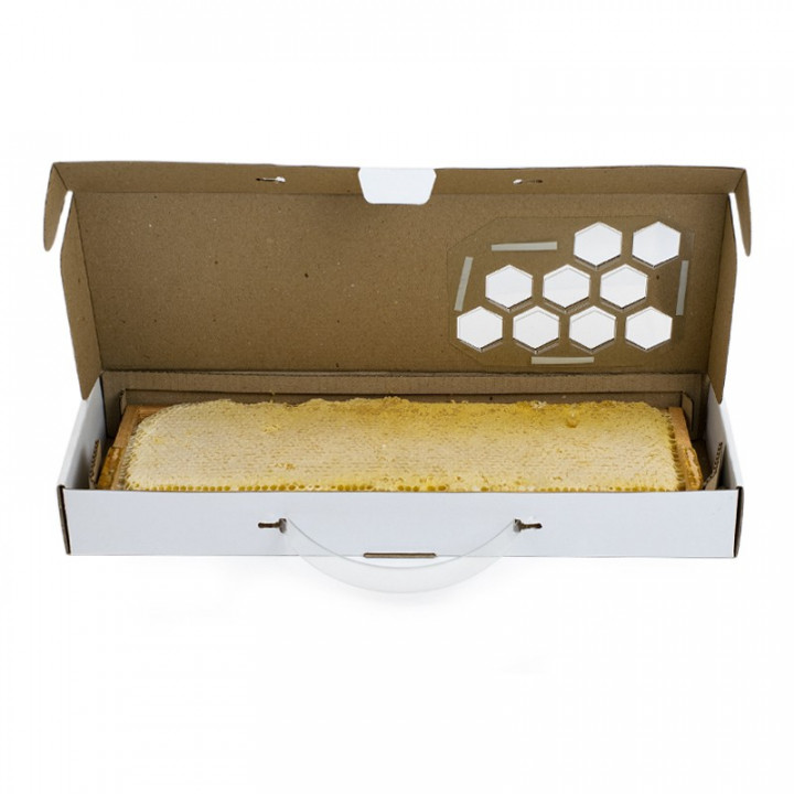 Cardboard packaging for a super frame of comb honey with handle