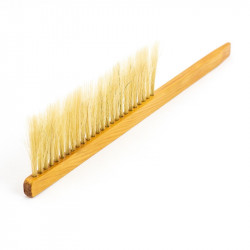 Single-row beekeeping brush, natural bristle, wooden handle, Serbia