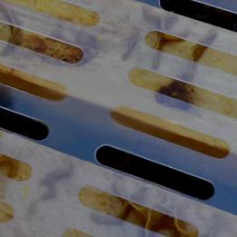 12-frame queen excluder, 0.5mm thick